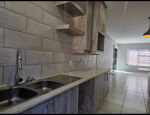 3 BEDROOM PROPERTY TO RENT IN KENMARE